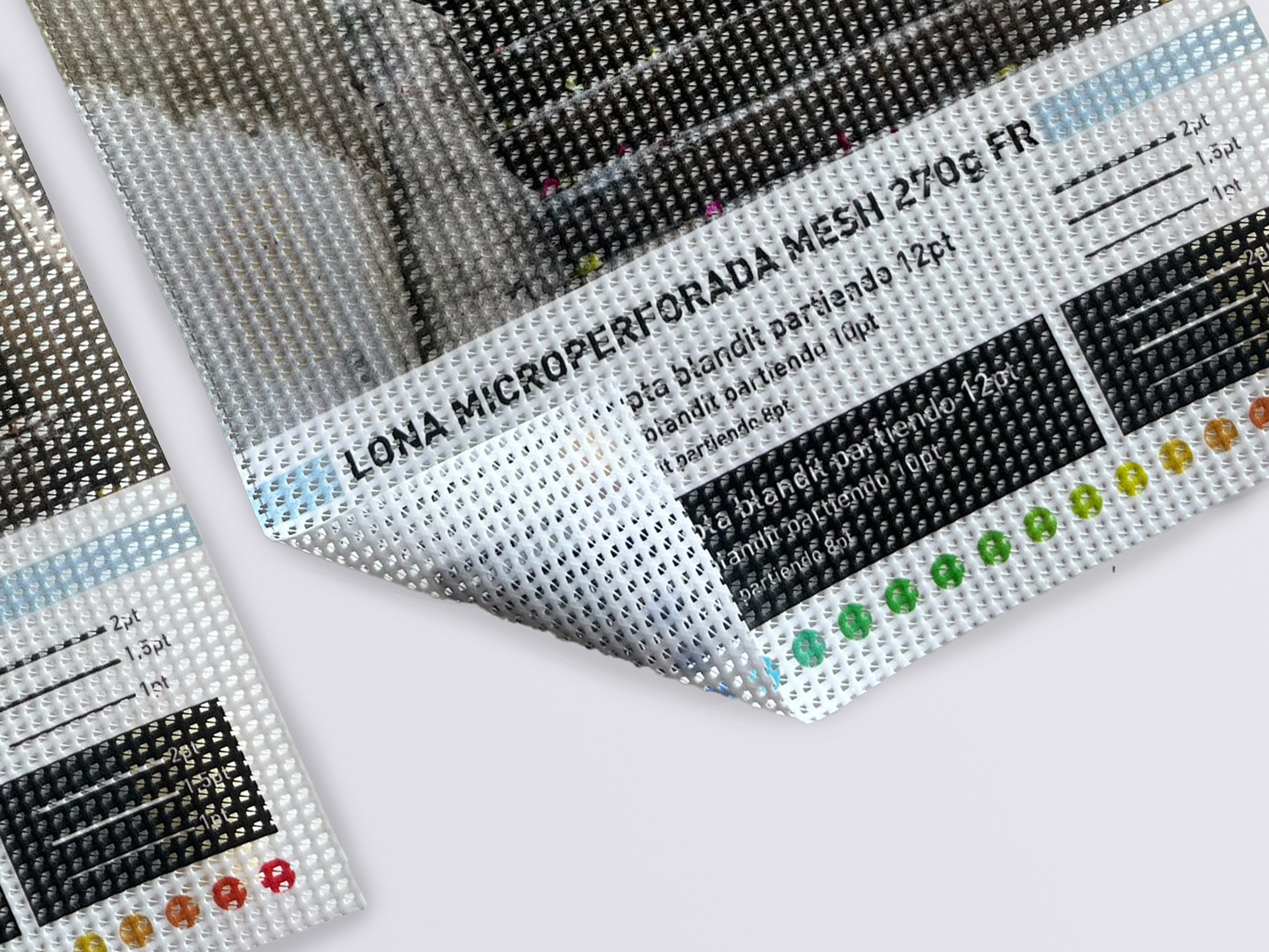 Lona mesh FR fachadas y eventos